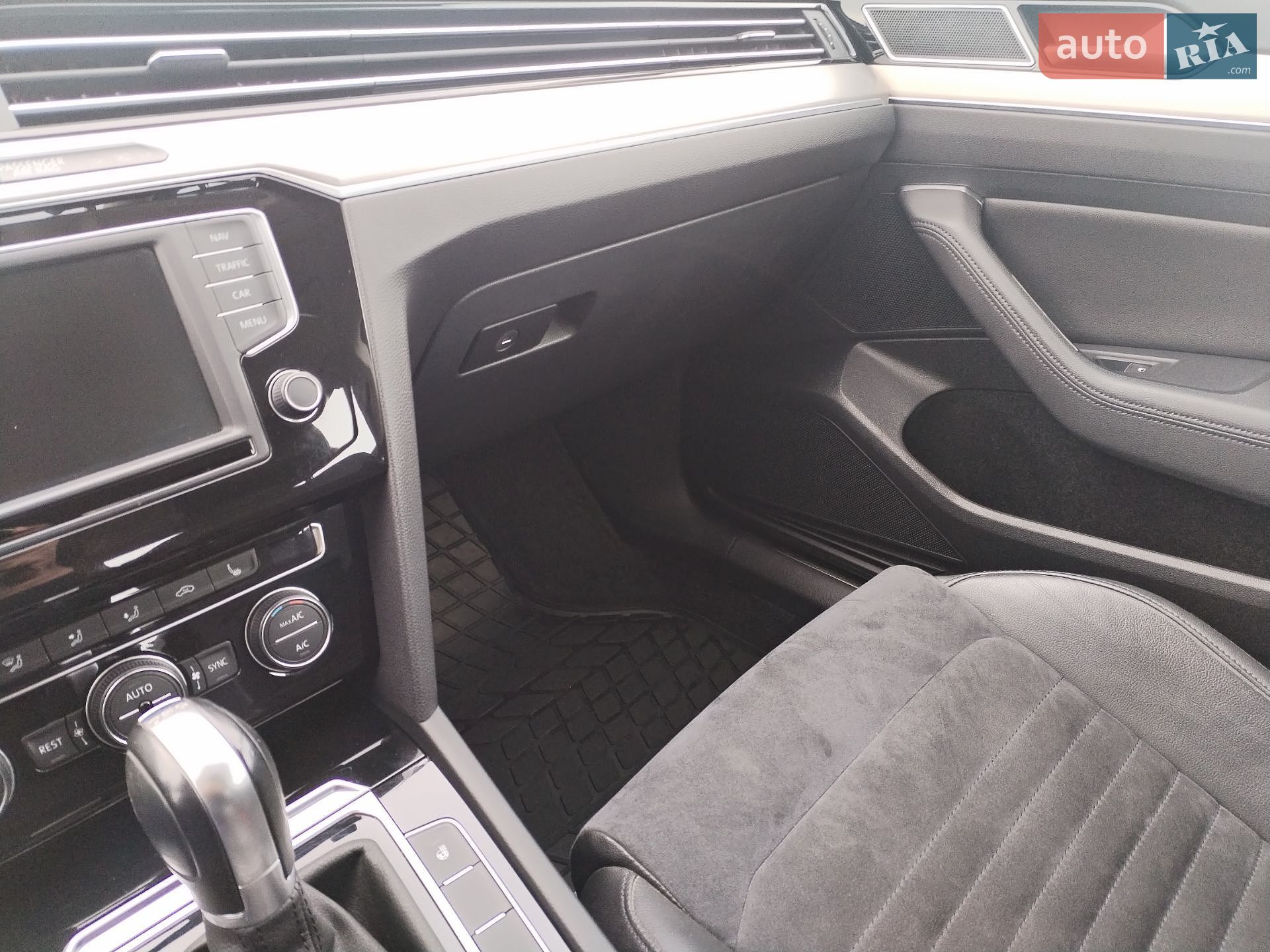 Volkswagen Passat 2017 VIN WVWZZZ3CZHE146051 фото оголошення 62 з 94