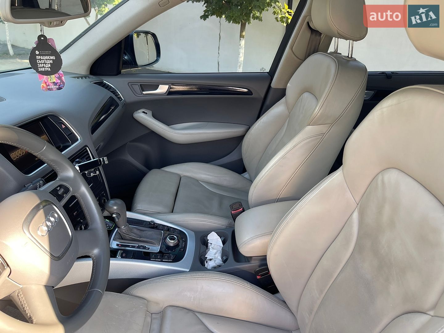 Audi Q5 2011 VIN WAUZZZ8R9CA011191 фото оголошення 34 з 45