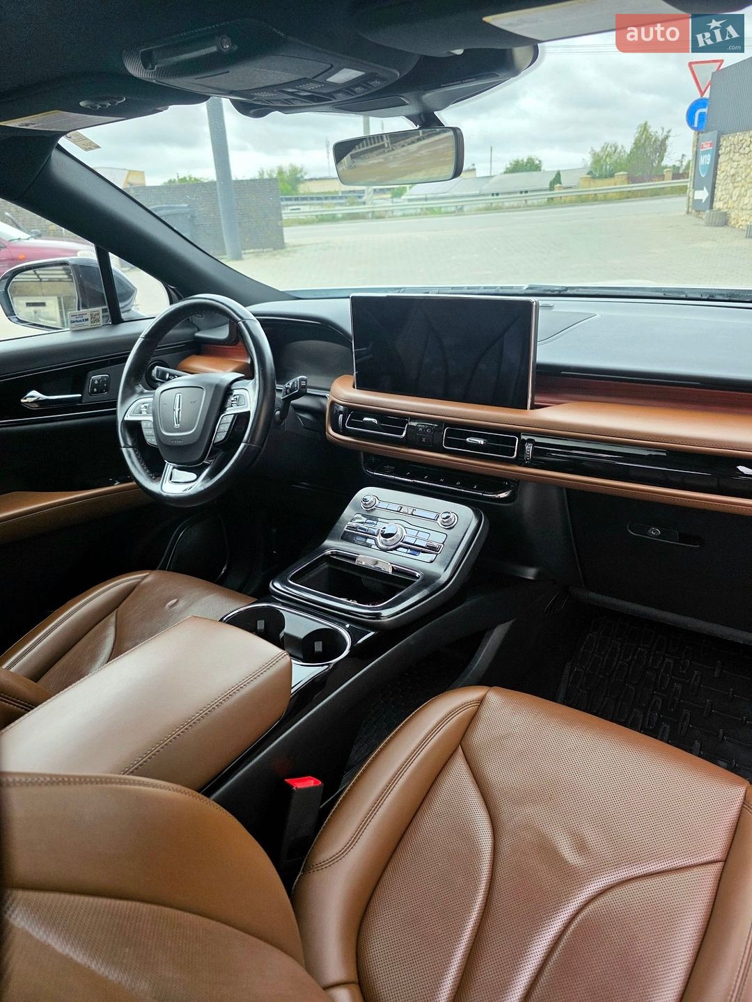 Lincoln Nautilus 2021 VIN 2LMPJ8K95NBL01004 фото оголошення 16 з 26