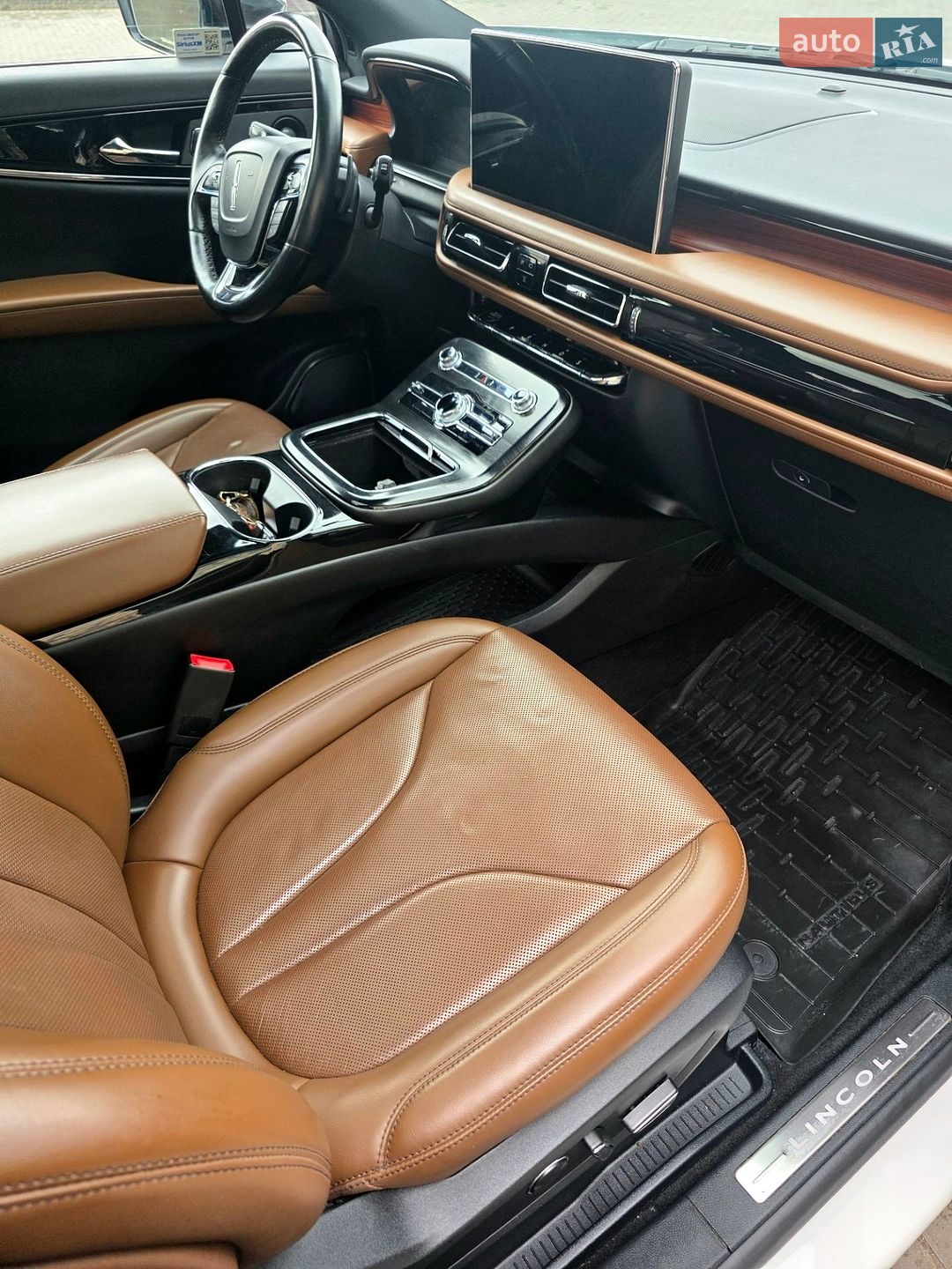 Lincoln Nautilus 2021 VIN 2LMPJ8K95NBL01004 фото оголошення 15 з 26