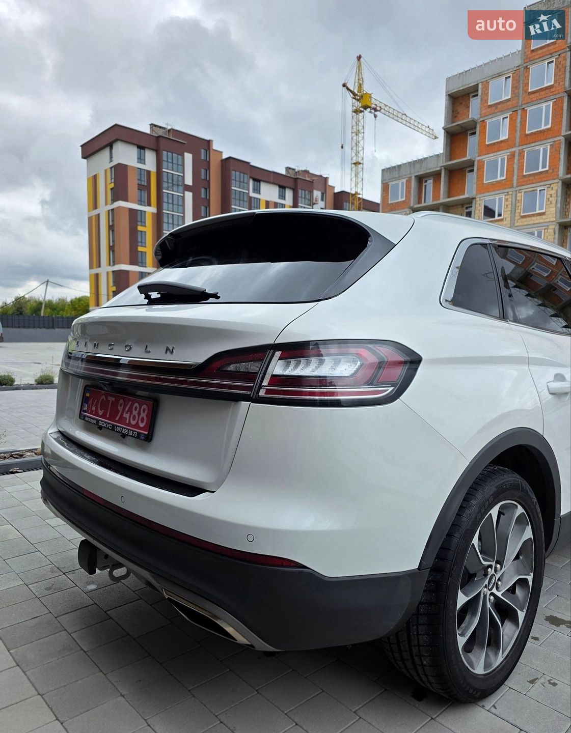 Lincoln Nautilus 2021 VIN 2LMPJ8K95NBL01004 фото оголошення 7 з 26