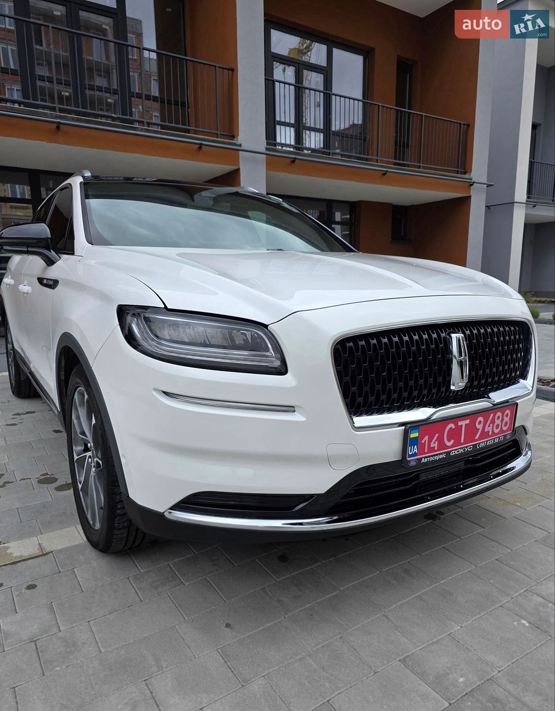 Lincoln Nautilus 2021 VIN 2LMPJ8K95NBL01004 фото оголошення 5 з 26