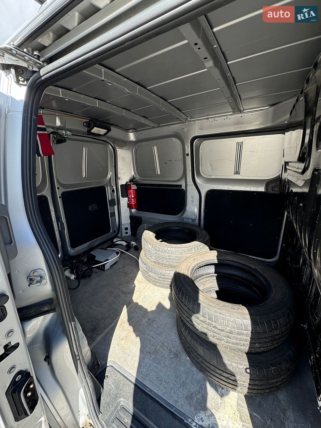 Nissan e-NV200 2018 VIN VSKYAAME0U0605745 фото оголошення 23 з 50
