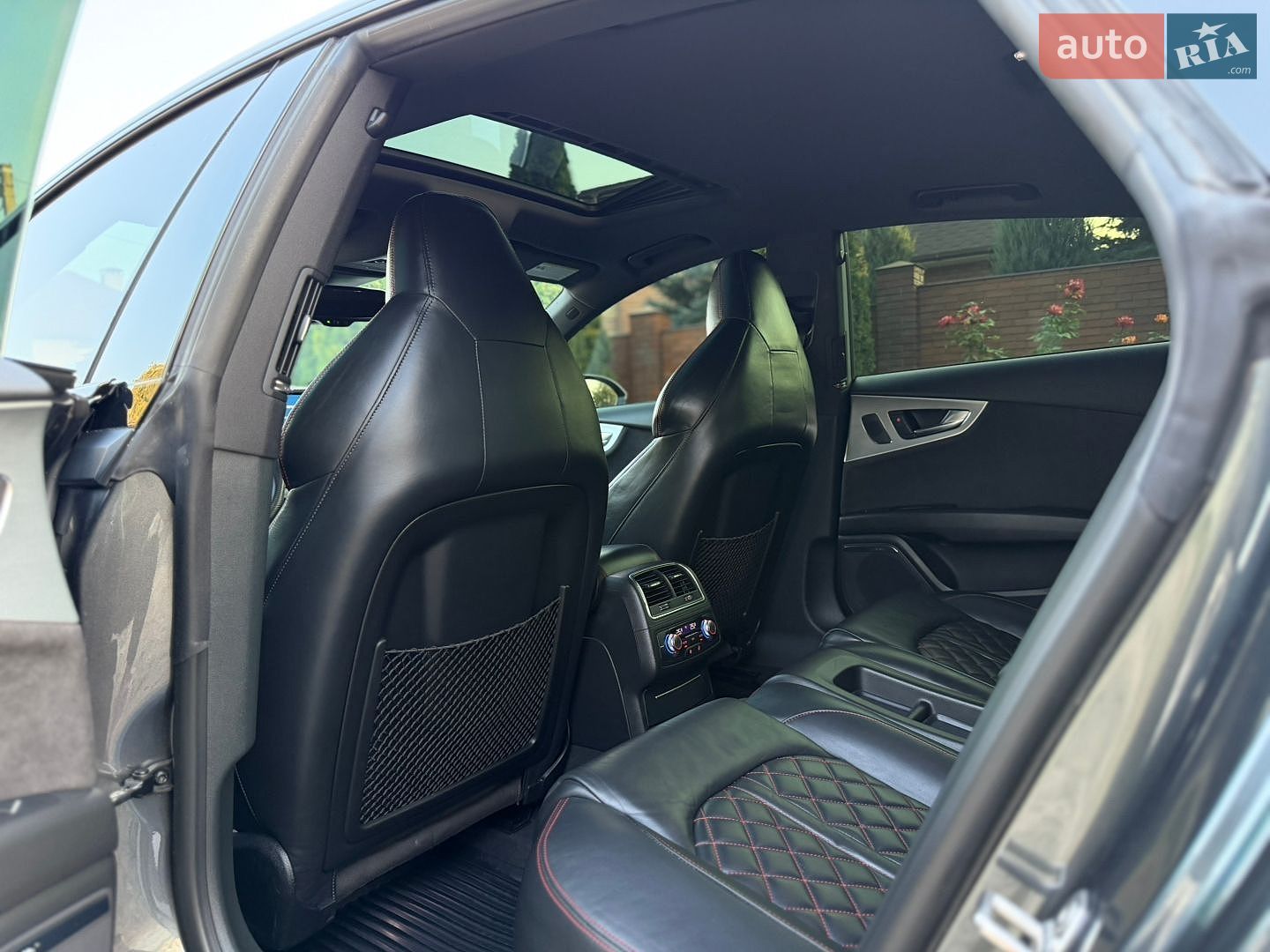 Audi A7 Sportback 2017 VIN WAUW3AFC6JN071701 фото оголошення 12 з 37
