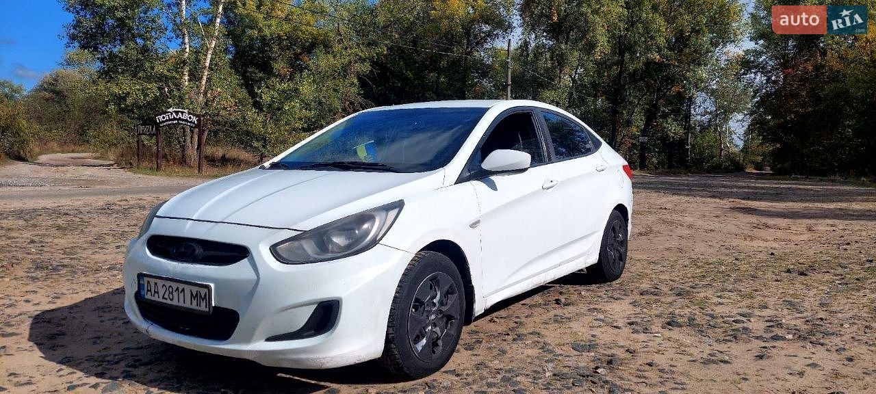 Hyundai Accent 2013 VIN Z94CT41CADR216152 фото оголошення 2 з 21