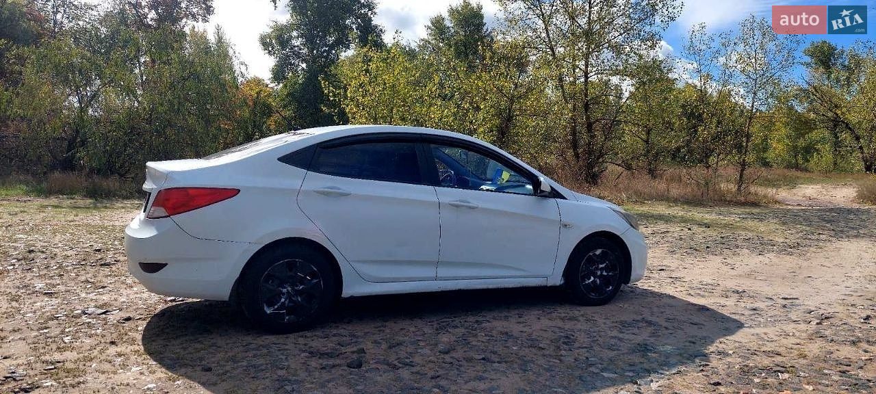 Hyundai Accent 2013 VIN Z94CT41CADR216152 фото оголошення 9 з 21