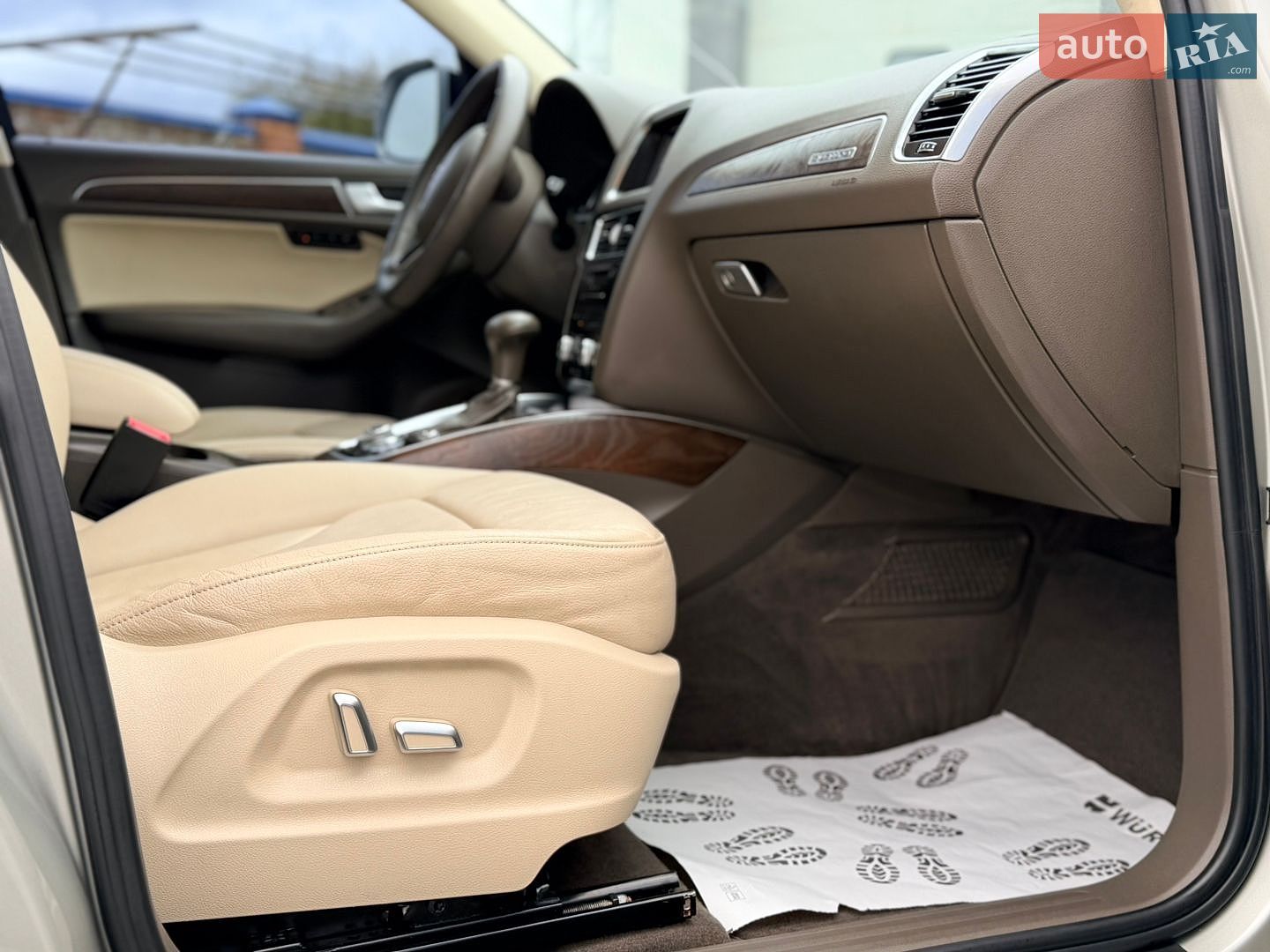 Audi Q5 2014 VIN WA1LFAFP1EA130922 фото оголошення 25 з 71