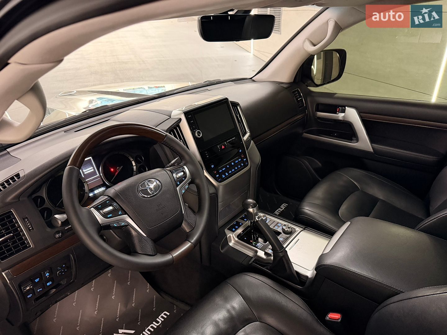 Toyota Land Cruiser 2020 VIN JTMCX05J604204112 фото оголошення 9 з 30