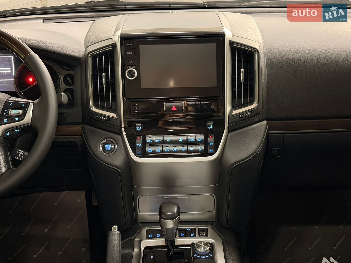 Toyota Land Cruiser 2020 VIN JTMCX05J604204112 фото оголошення 13 з 30