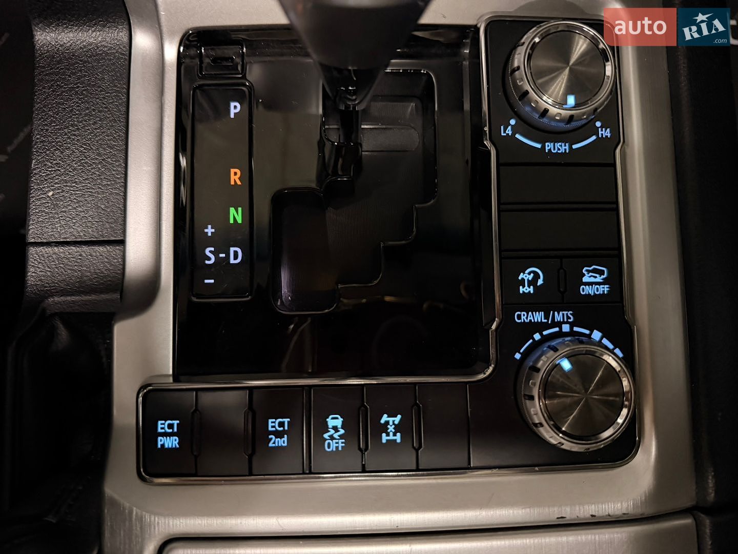 Toyota Land Cruiser 2020 VIN JTMCX05J604204112 фото оголошення 17 з 30