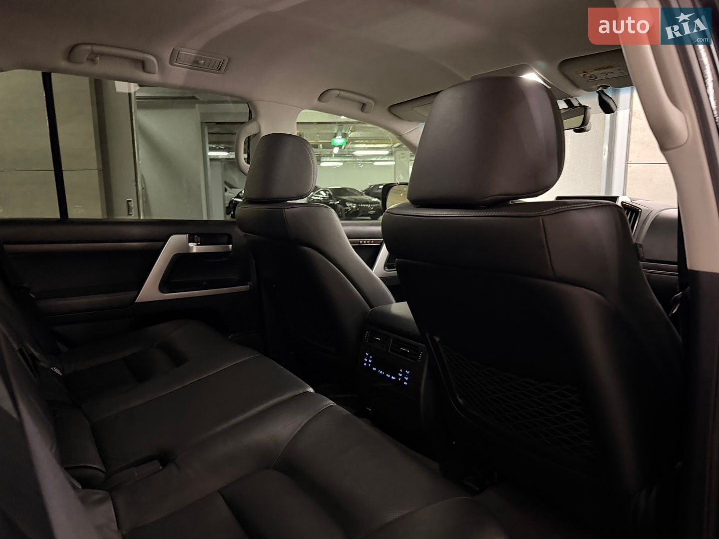 Toyota Land Cruiser 2020 VIN JTMCX05J604204112 фото оголошення 26 з 30