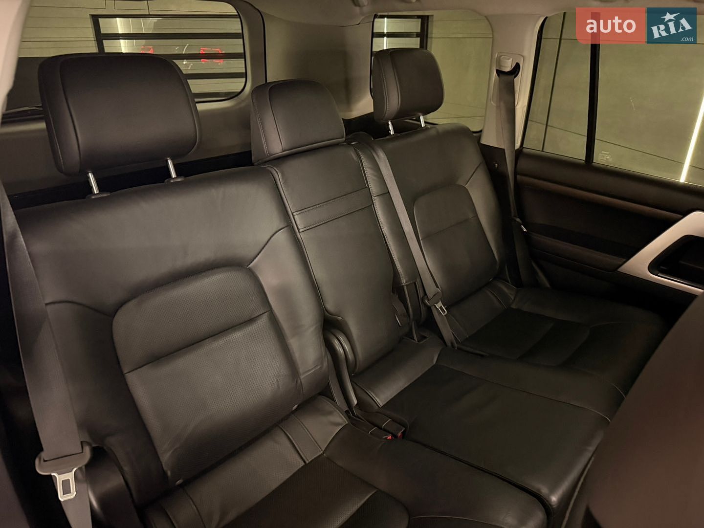 Toyota Land Cruiser 2020 VIN JTMCX05J604204112 фото оголошення 27 з 30