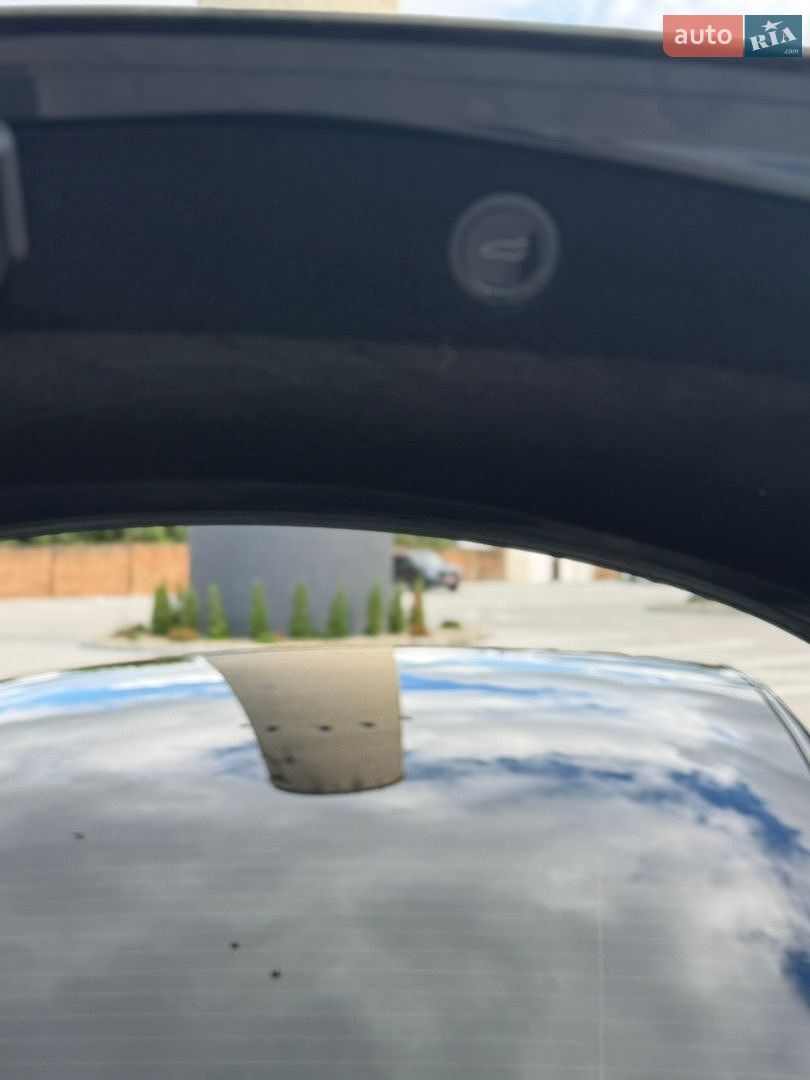 Tesla Model 3 2024 VIN LRW3E7EB1RC200458 фото оголошення 15 з 21