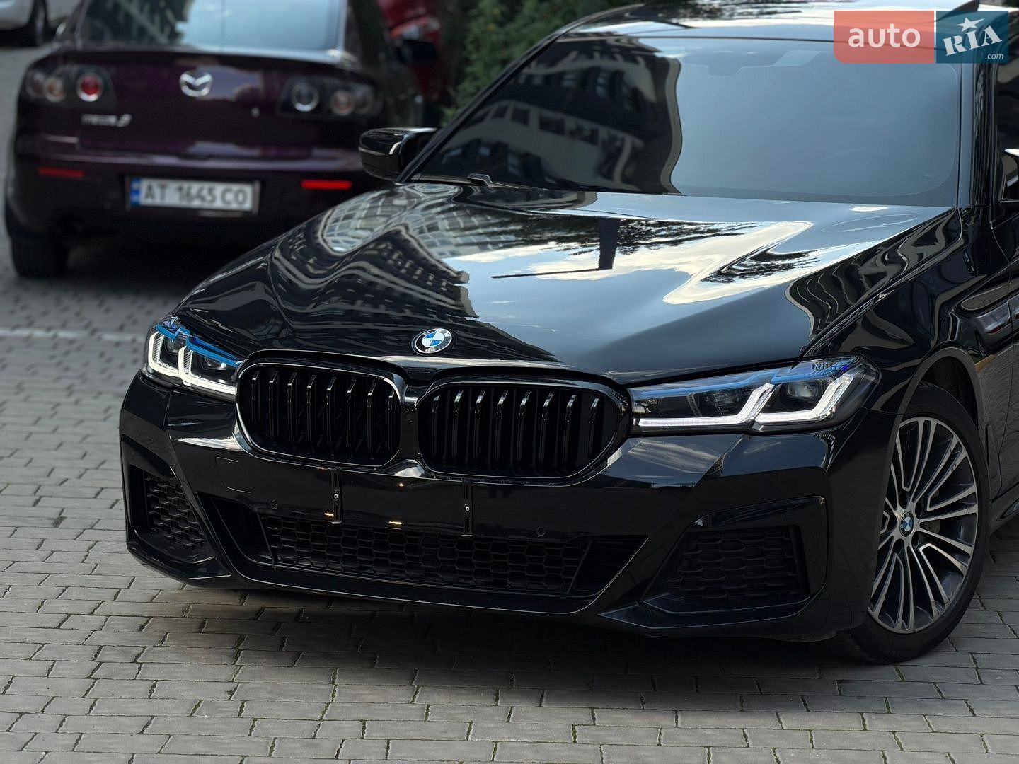 BMW 5 Series 2017 VIN WBAJA7C38HG905392 фото оголошення 11 з 101
