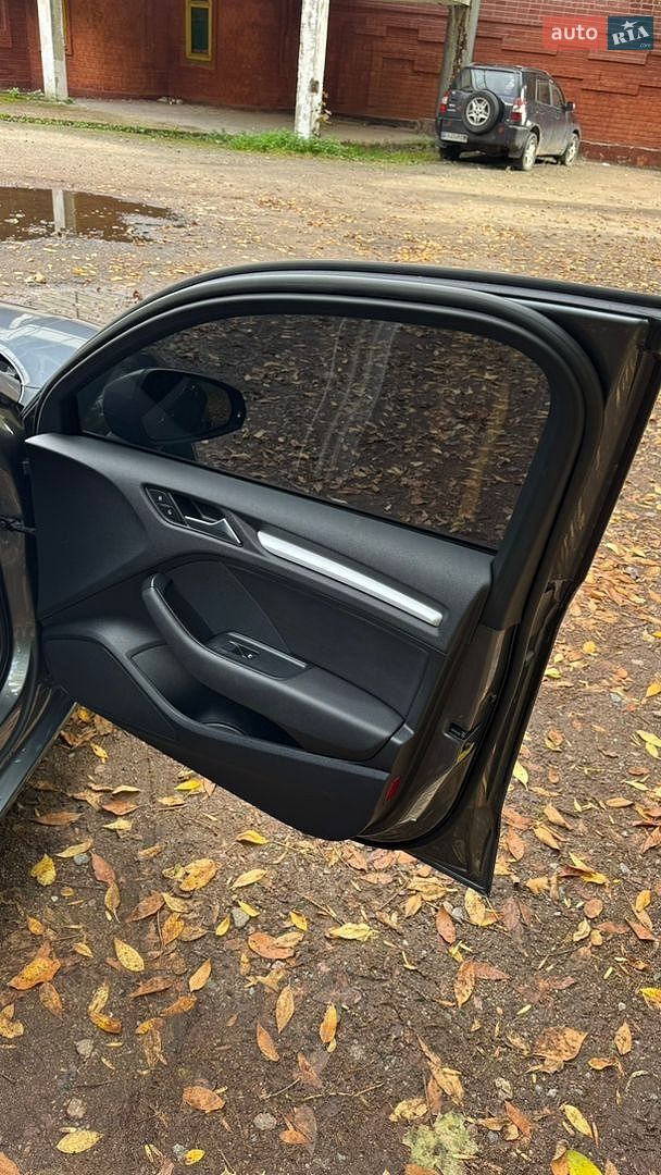 Audi A3 2015 VIN WAUBFGFF7F1140168 фото оголошення 10 з 24