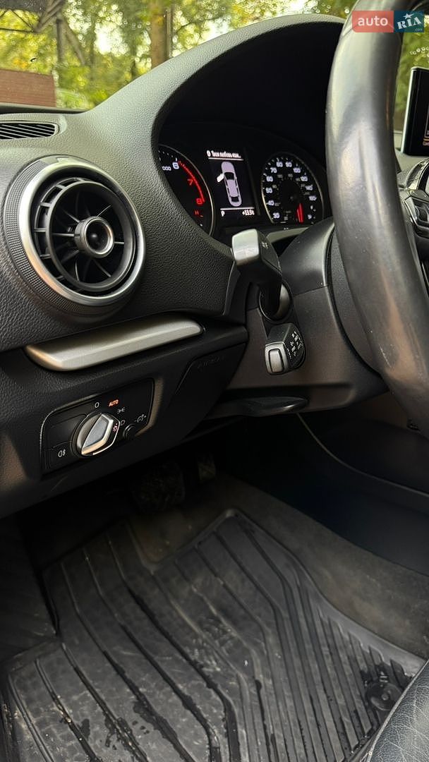 Audi A3 2015 VIN WAUBFGFF7F1140168 фото оголошення 17 з 24