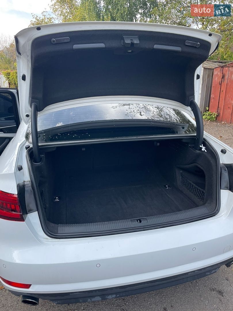 Audi A4 2016 VIN WAUGNAF43HN008671 фото оголошення 12 з 12