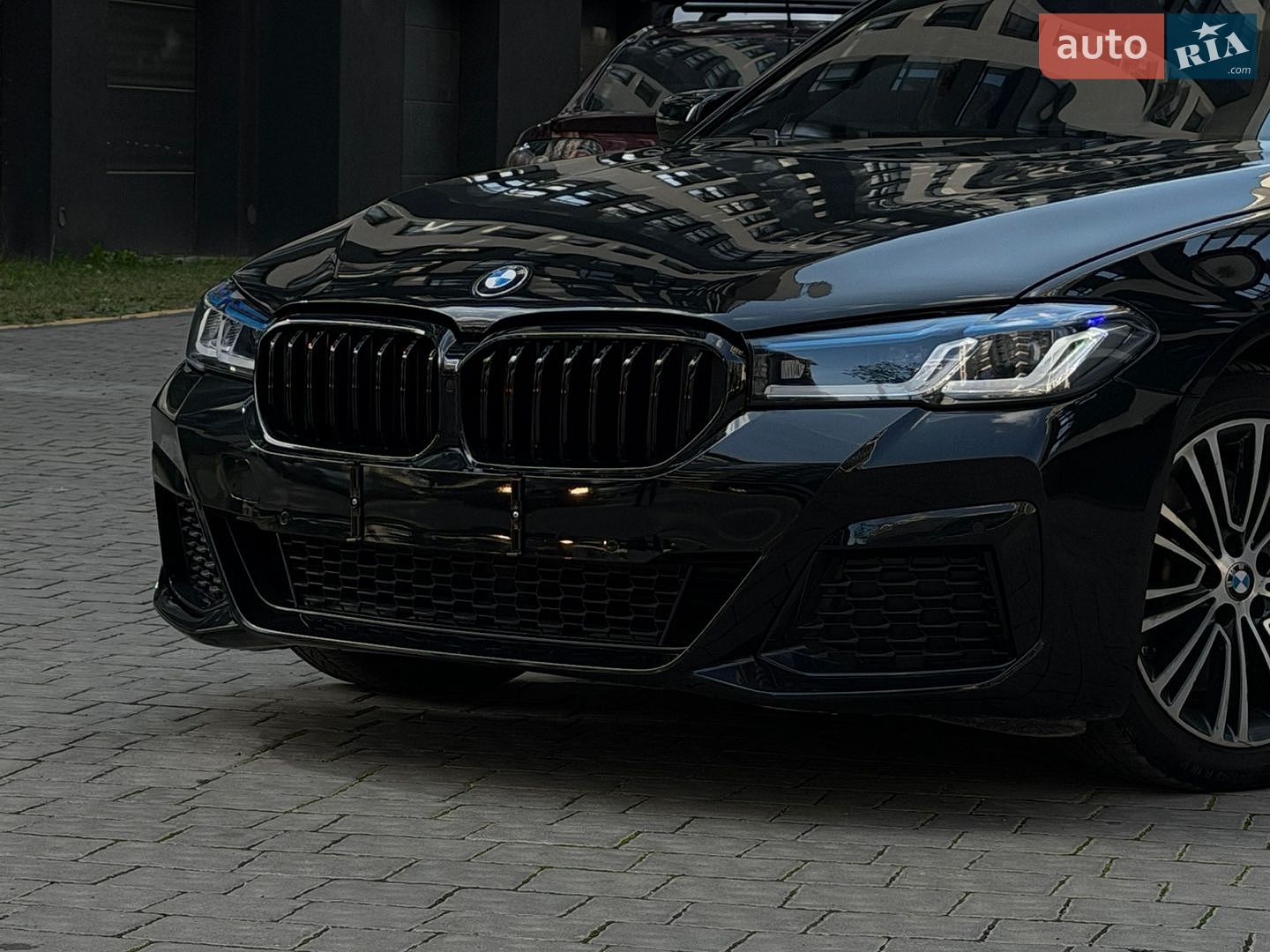 BMW 5 Series 2017 VIN WBAJA7C38HG905392 фото оголошення 20 з 101