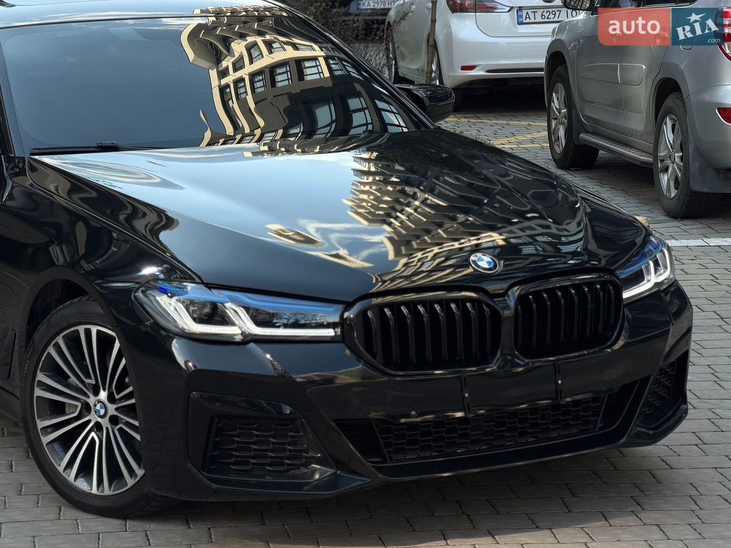 BMW 5 Series 2017 VIN WBAJA7C38HG905392 фото оголошення 39 з 101