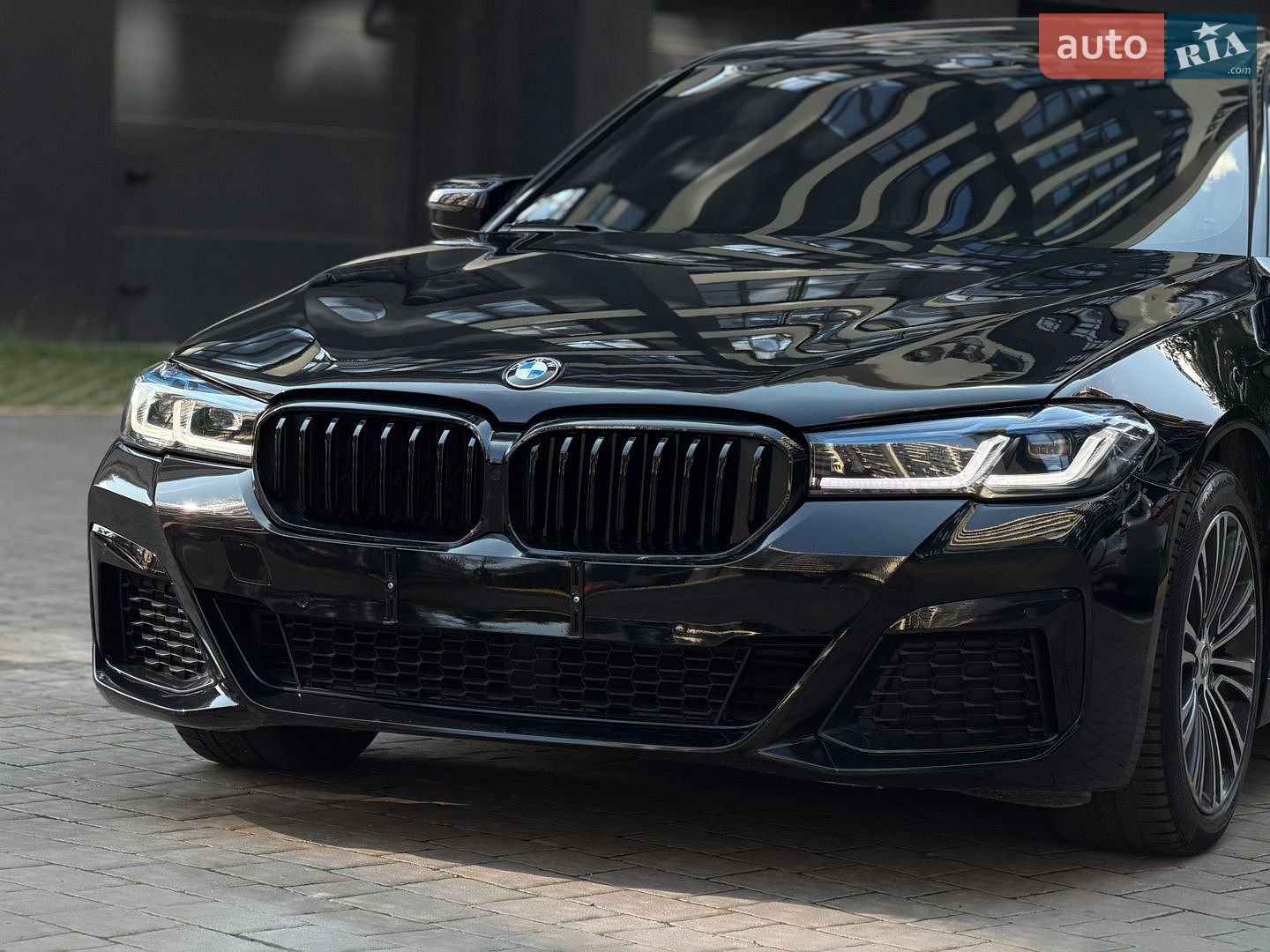 BMW 5 Series 2017 VIN WBAJA7C38HG905392 фото оголошення 46 з 101