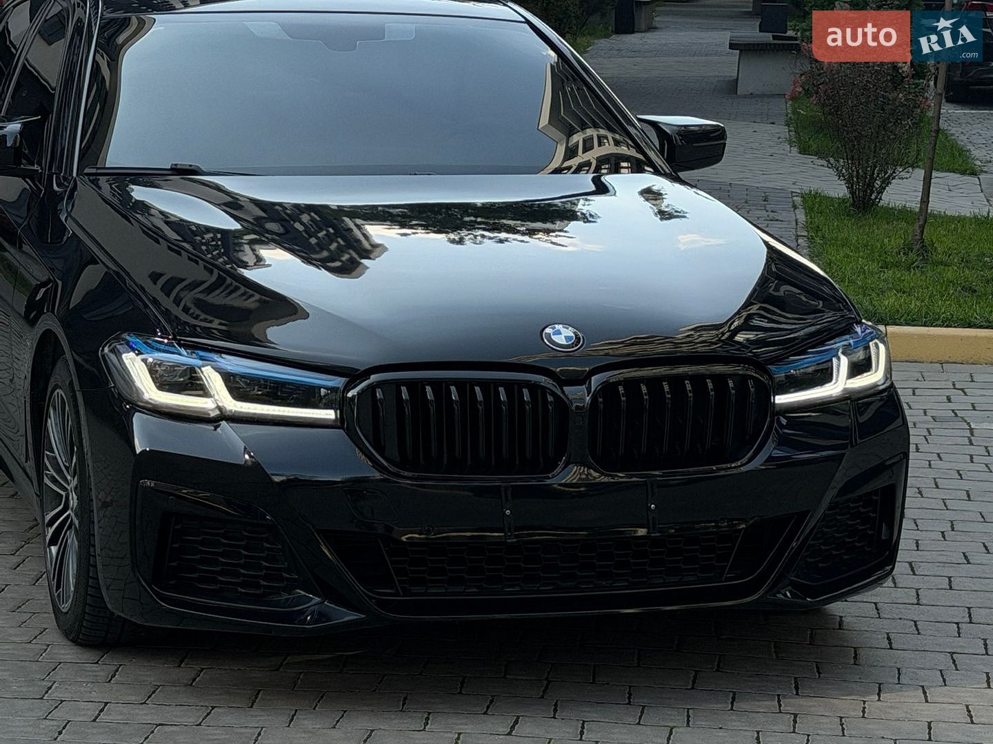 BMW 5 Series 2017 VIN WBAJA7C38HG905392 фото оголошення 50 з 101