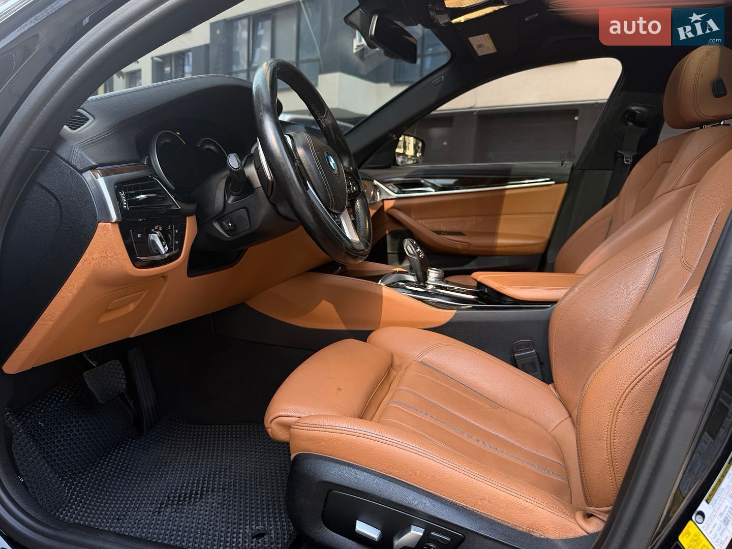 BMW 5 Series 2017 VIN WBAJA7C38HG905392 фото оголошення 82 з 101