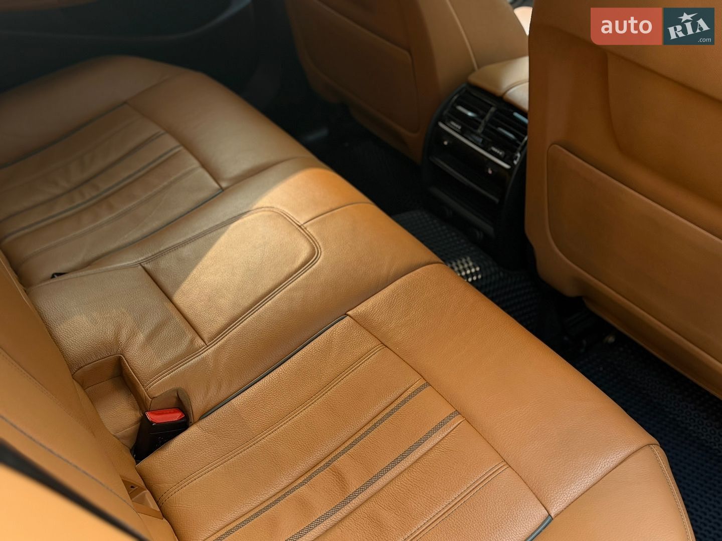 BMW 5 Series 2017 VIN WBAJA7C38HG905392 фото оголошення 94 з 101