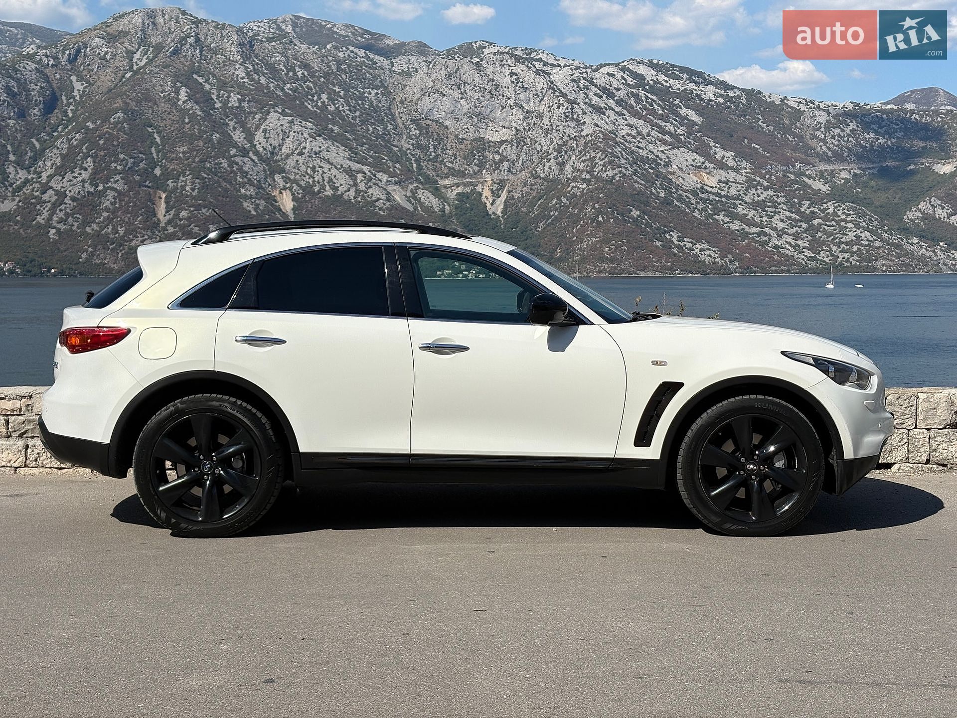 Infiniti QX70 2015 VIN JN1TDNS51U0572089 фото оголошення 8 з 40