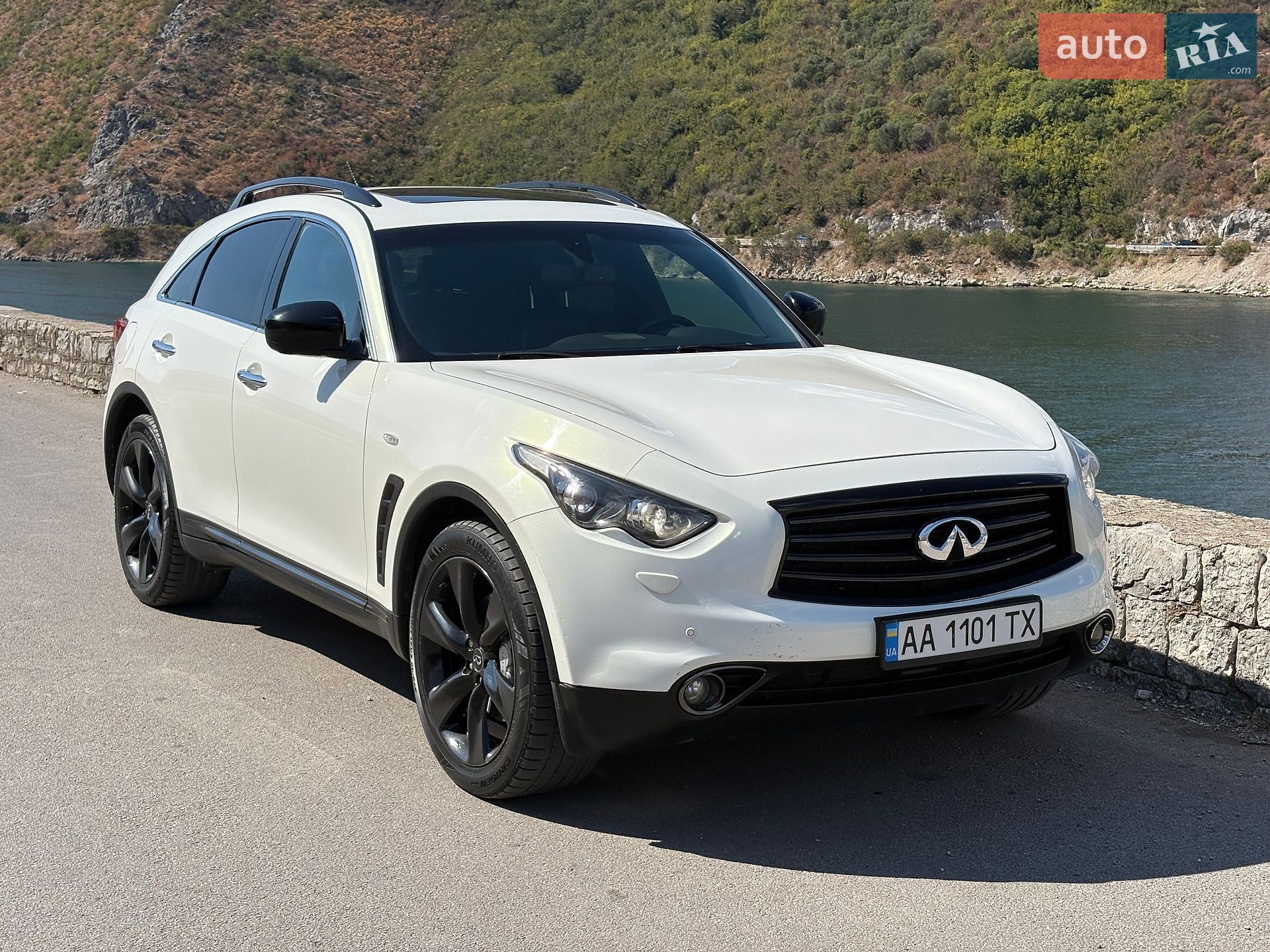 Infiniti QX70 2015 VIN JN1TDNS51U0572089 фото оголошення 10 з 40
