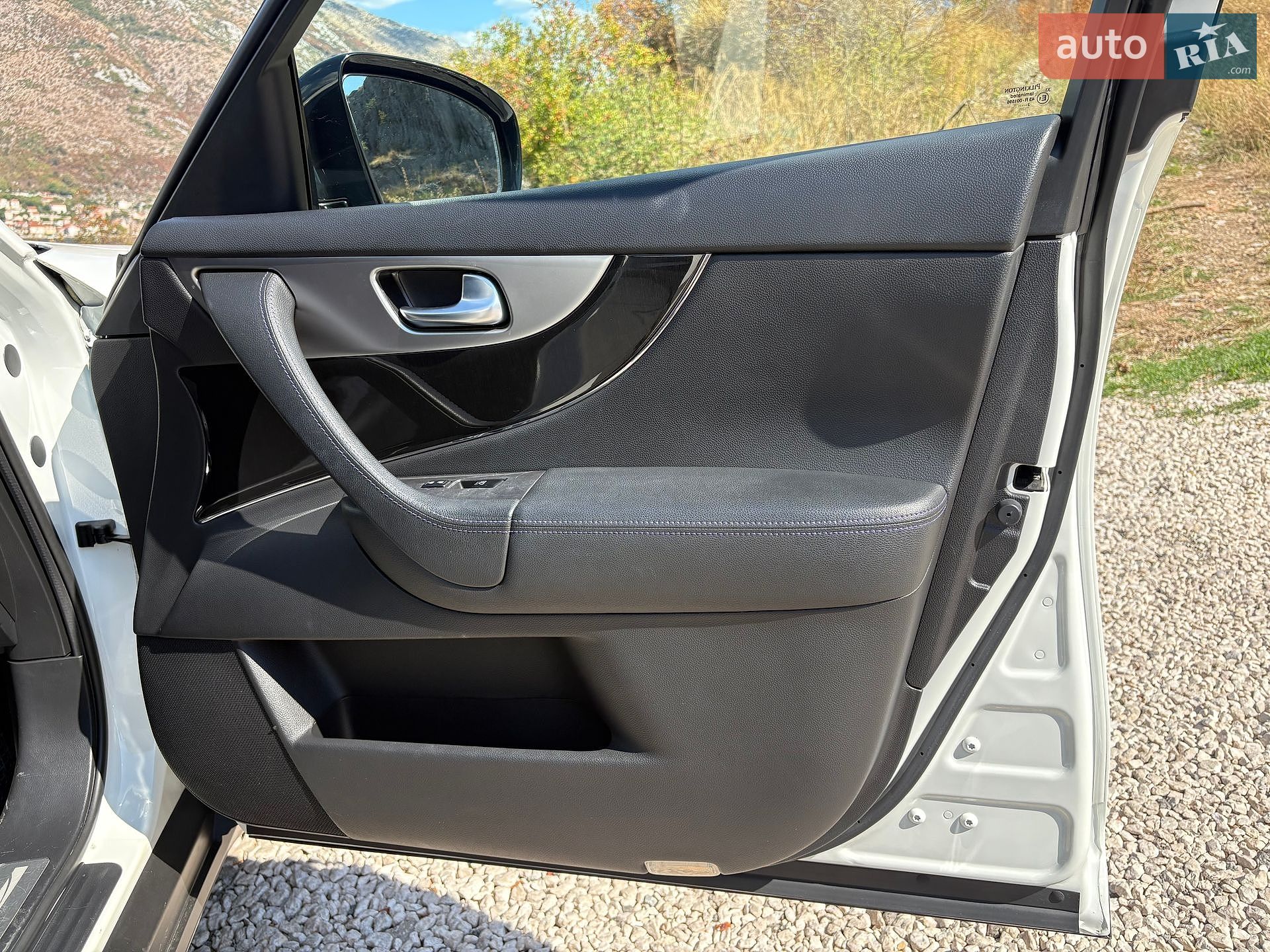 Infiniti QX70 2015 VIN JN1TDNS51U0572089 фото оголошення 14 з 40