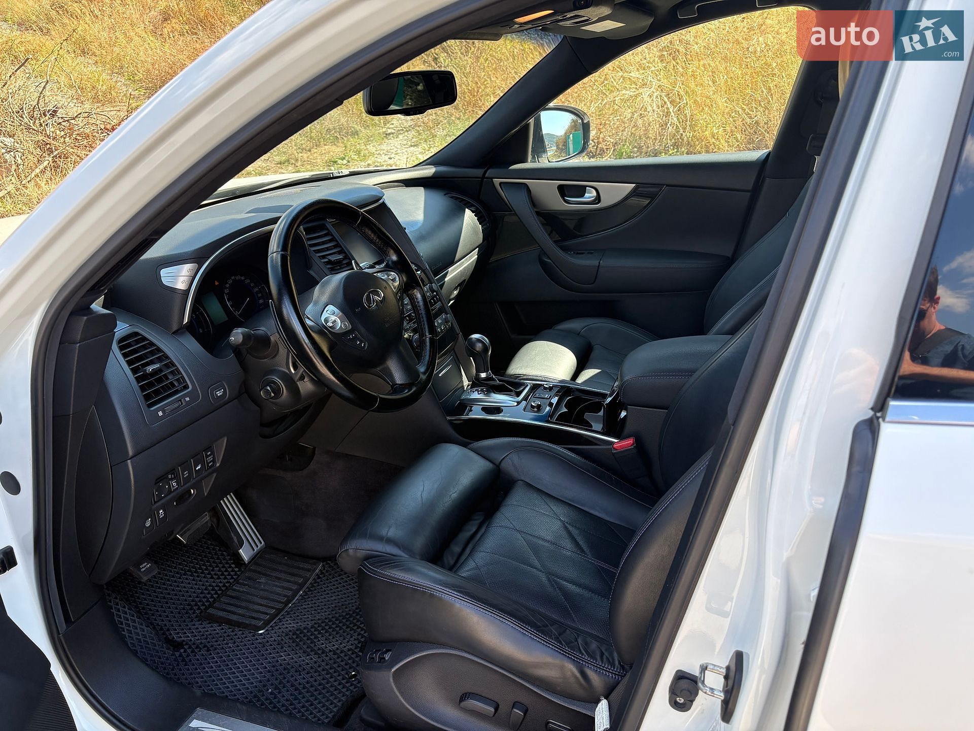 Infiniti QX70 2015 VIN JN1TDNS51U0572089 фото оголошення 16 з 40