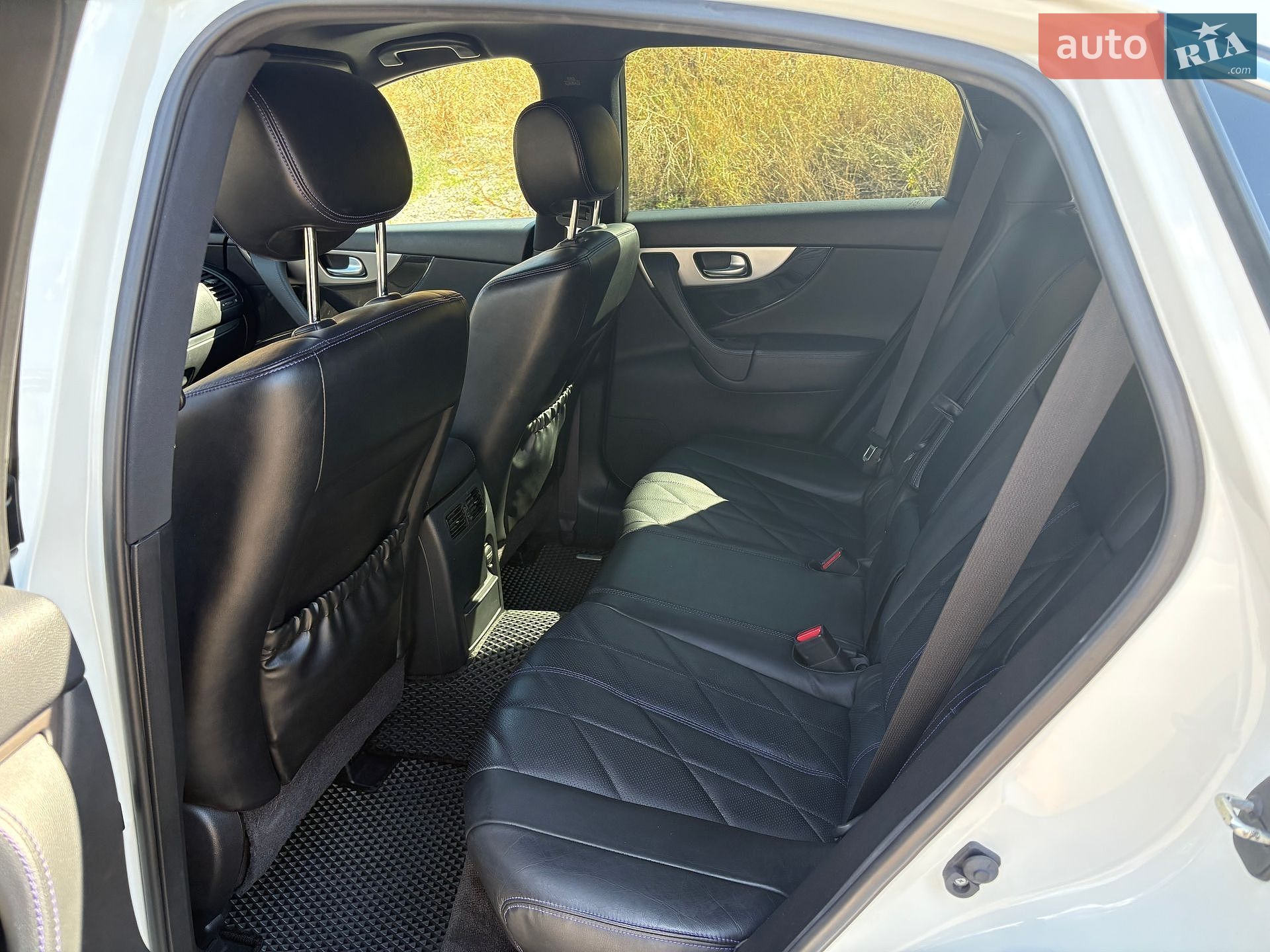 Infiniti QX70 2015 VIN JN1TDNS51U0572089 фото оголошення 17 з 40