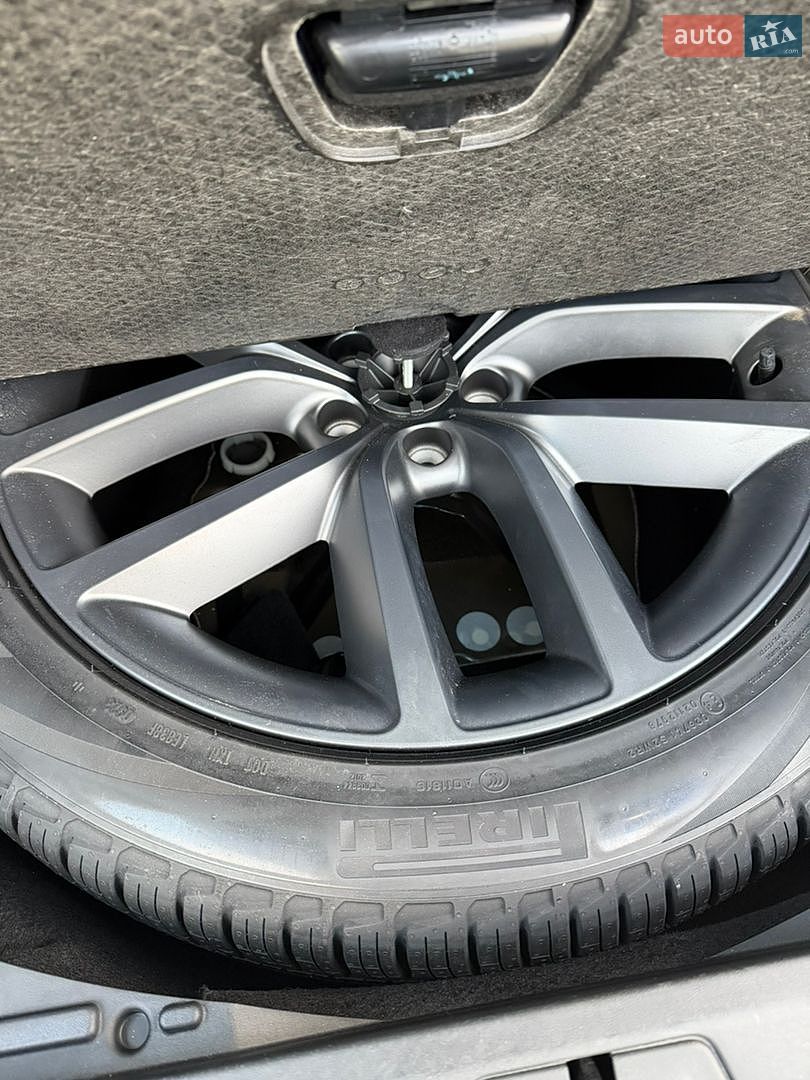 Land Rover Range Rover Sport 2023 VIN SAL1P9EU2PA135994 фото оголошення 26 з 28