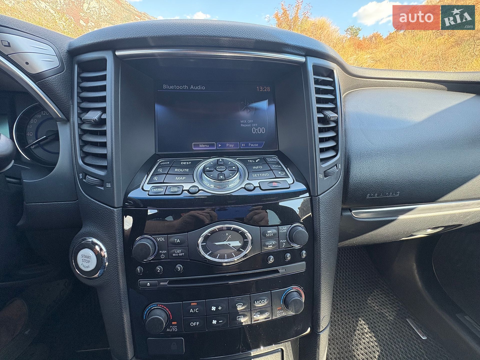 Infiniti QX70 2015 VIN JN1TDNS51U0572089 фото оголошення 27 з 40