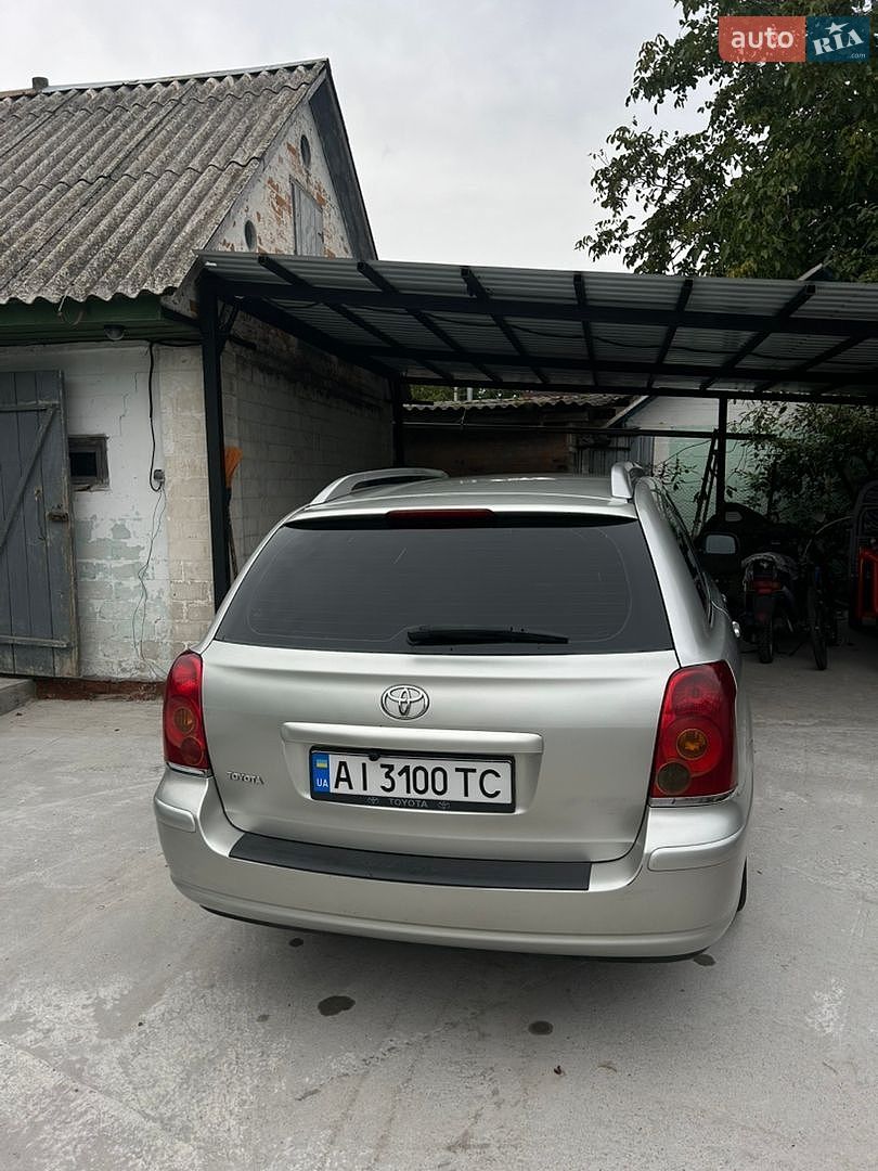 Toyota Avensis 2004 VIN SB1EW56L00E075307 фото оголошення 2 з 9