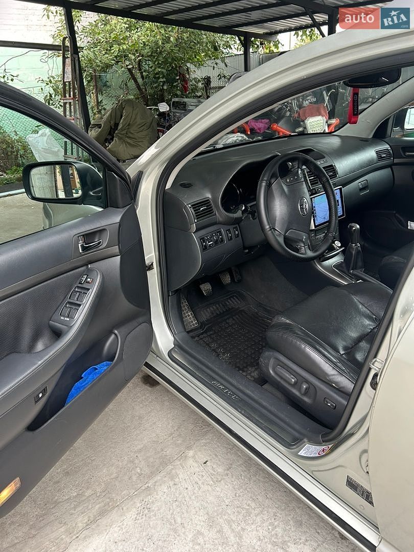 Toyota Avensis 2004 VIN SB1EW56L00E075307 фото оголошення 8 з 9