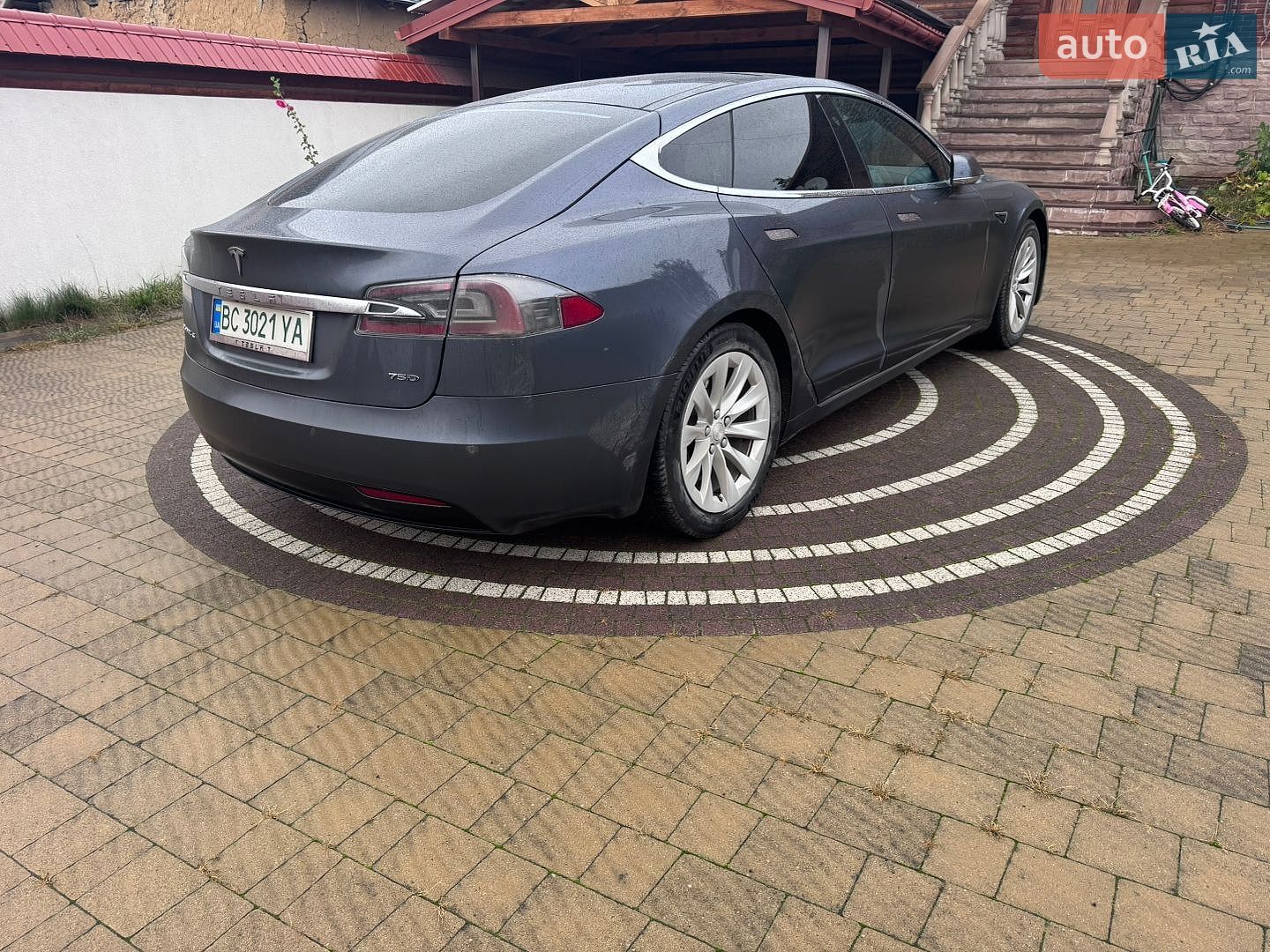 Tesla Model S 2019 VIN 5YJSA7E23KF299528 фото оголошення 3 з 16