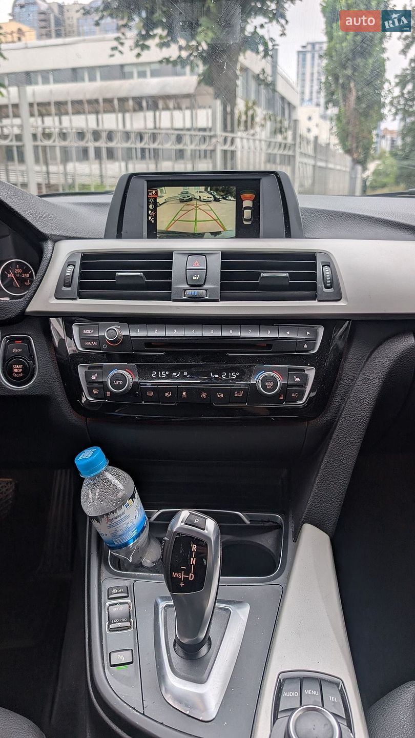 BMW 3 Series 2016 VIN WBA8A9C56HK620277 фото оголошення 17 з 18