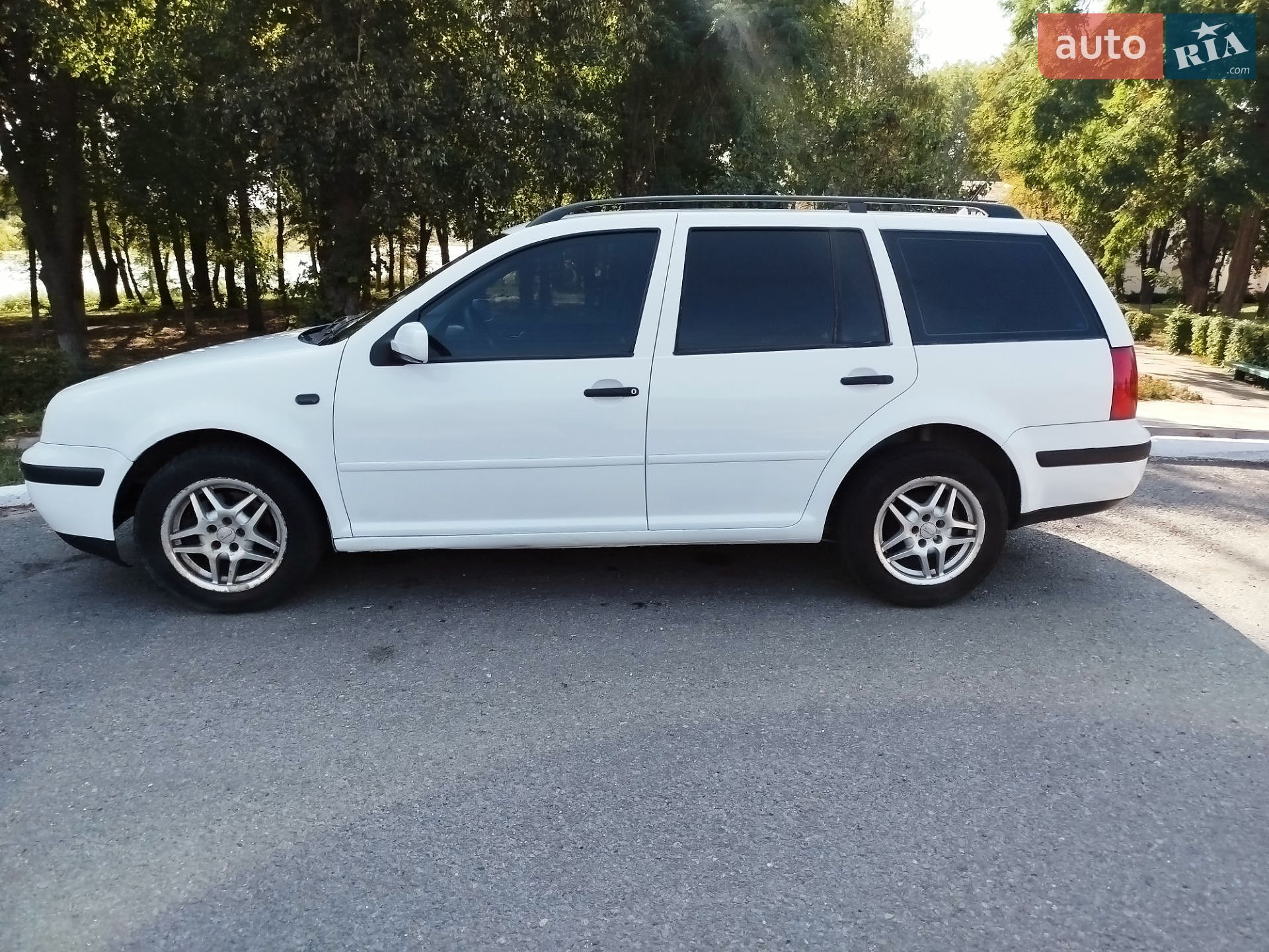 VOLKSWAGEN GOLF 2000 VIN WVWZZZ1JZYW708397 фото оголошення 2 з 10