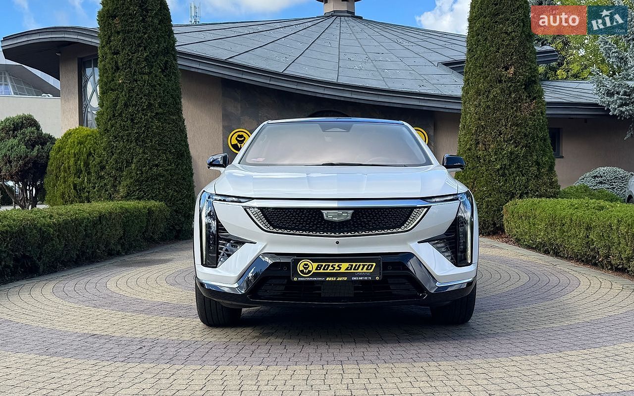 Cadillac Optiq 2025 VIN 3GYK3EMR0SS166188 фото оголошення 2 з 44