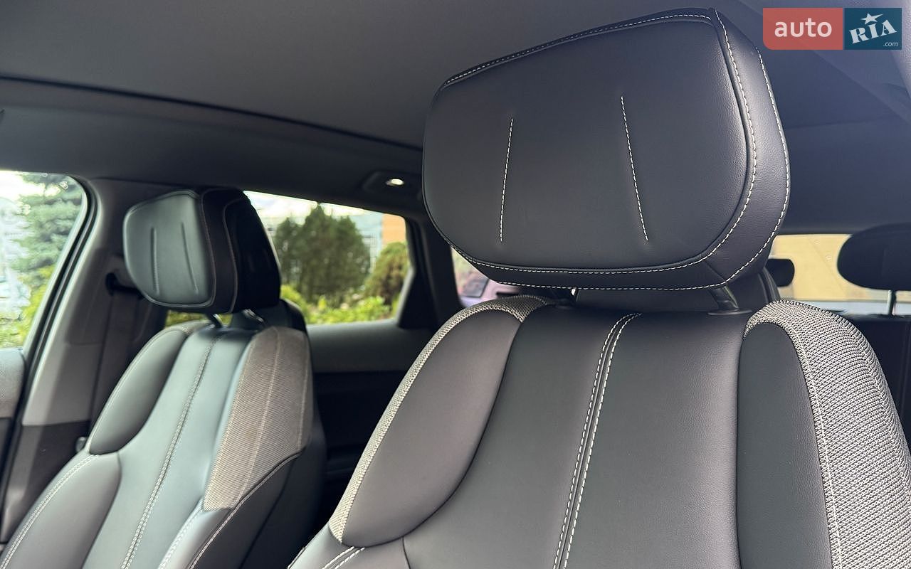 Cadillac Optiq 2025 VIN 3GYK3EMR0SS166188 фото оголошення 10 з 44