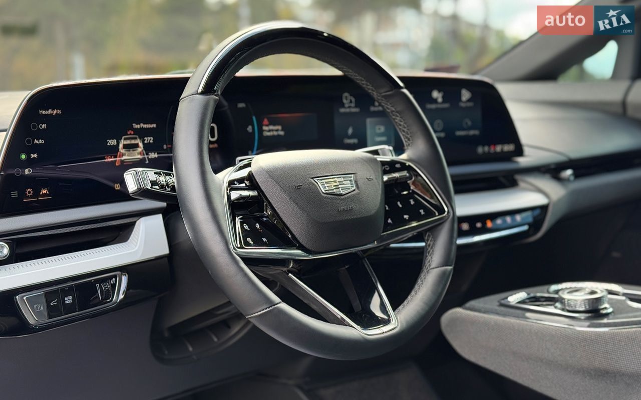 Cadillac Optiq 2025 VIN 3GYK3EMR0SS166188 фото оголошення 12 з 44