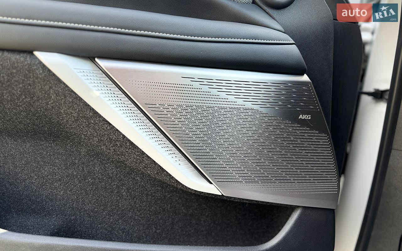 Cadillac Optiq 2025 VIN 3GYK3EMR0SS166188 фото оголошення 32 з 44