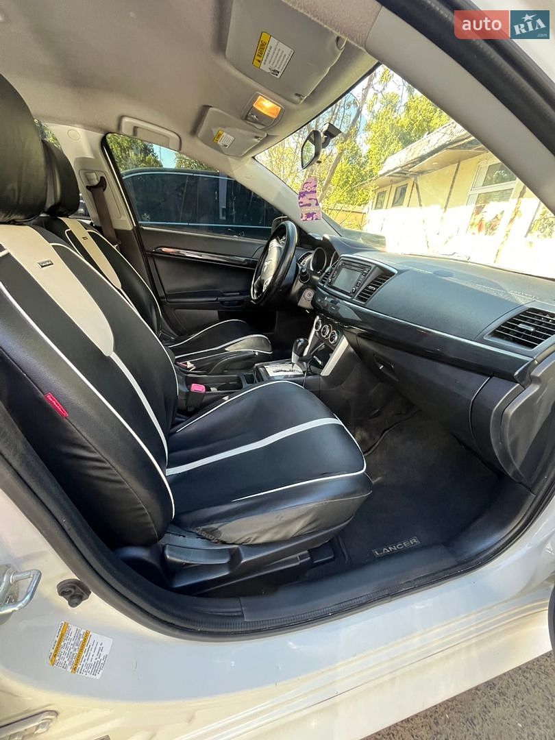 Mitsubishi Lancer 2016 VIN JA32U2FU4HU006745 фото оголошення 7 з 12