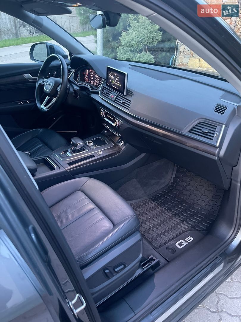 Audi Q5 2018 VIN WA1BNAFYXJ2205547 фото оголошення 17 з 74