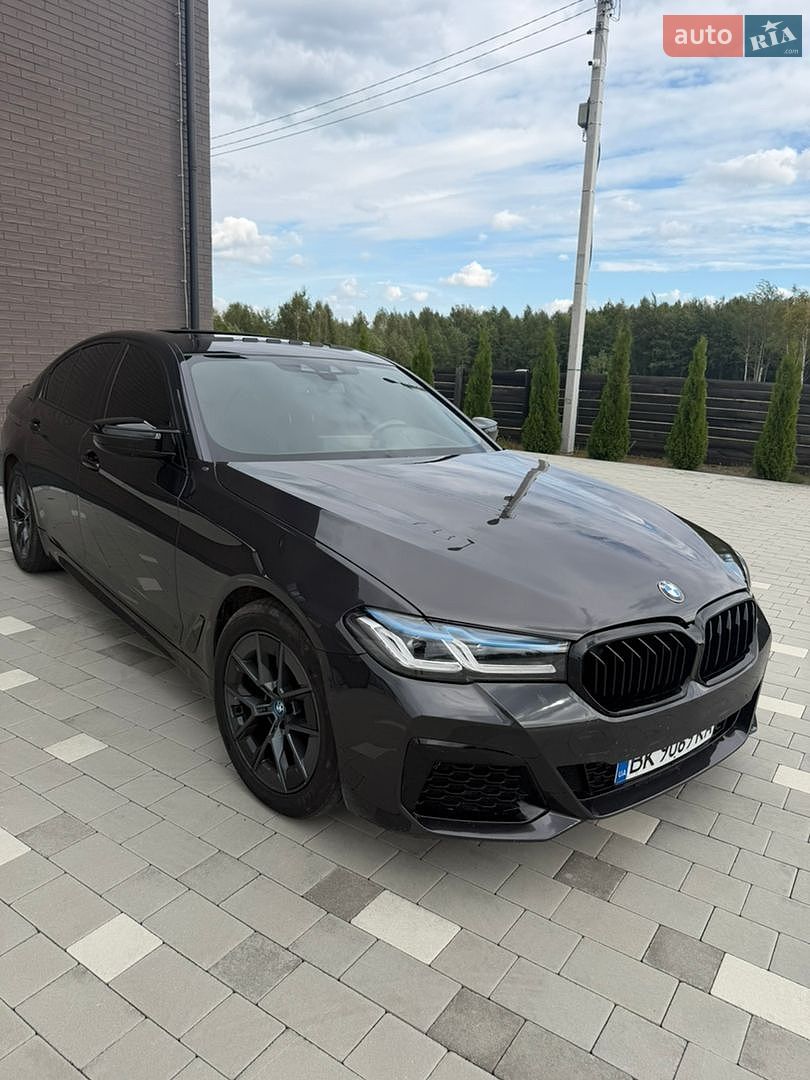 BMW 5 Series 2018 VIN WBAJA9C52JB249836 фото оголошення 8 з 48