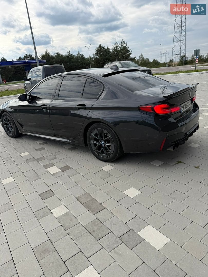BMW 5 Series 2018 VIN WBAJA9C52JB249836 фото оголошення 23 з 48