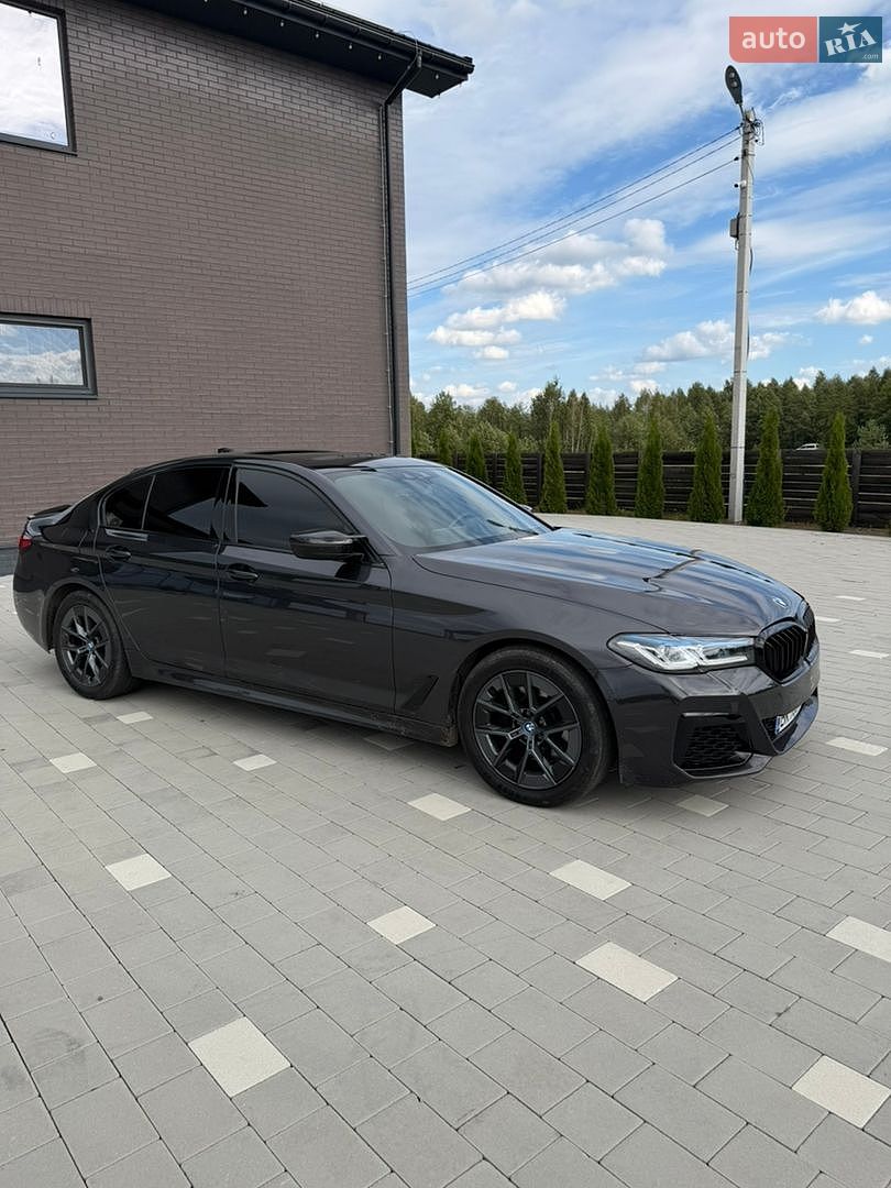 BMW 5 Series 2018 VIN WBAJA9C52JB249836 фото оголошення 16 з 48