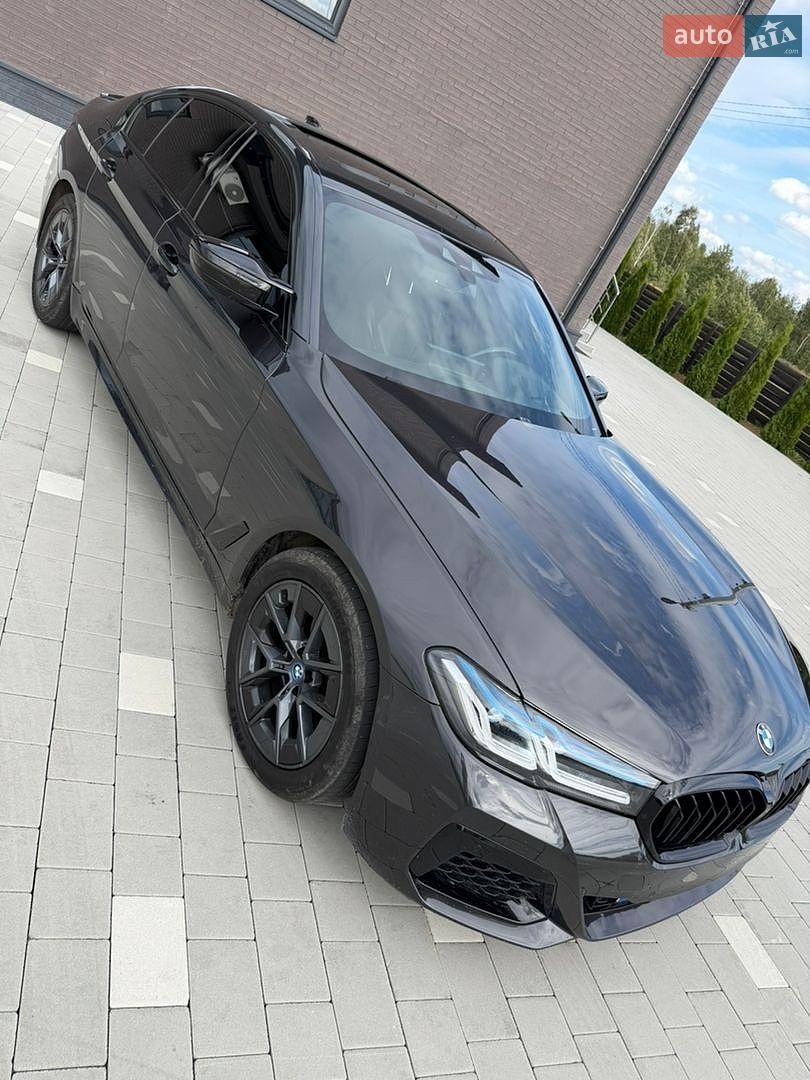 BMW 5 Series 2018 VIN WBAJA9C52JB249836 фото оголошення 10 з 48