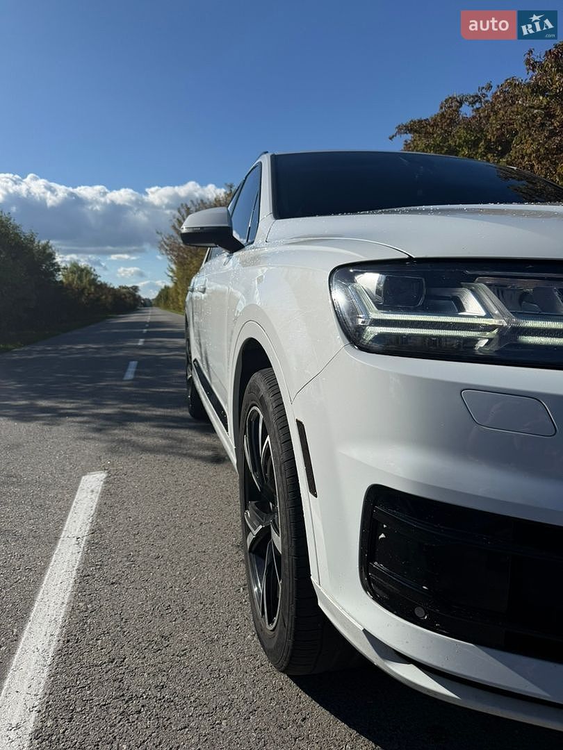 Audi Q7 2016 VIN WA1LAAF71HD020907 фото оголошення 20 з 22